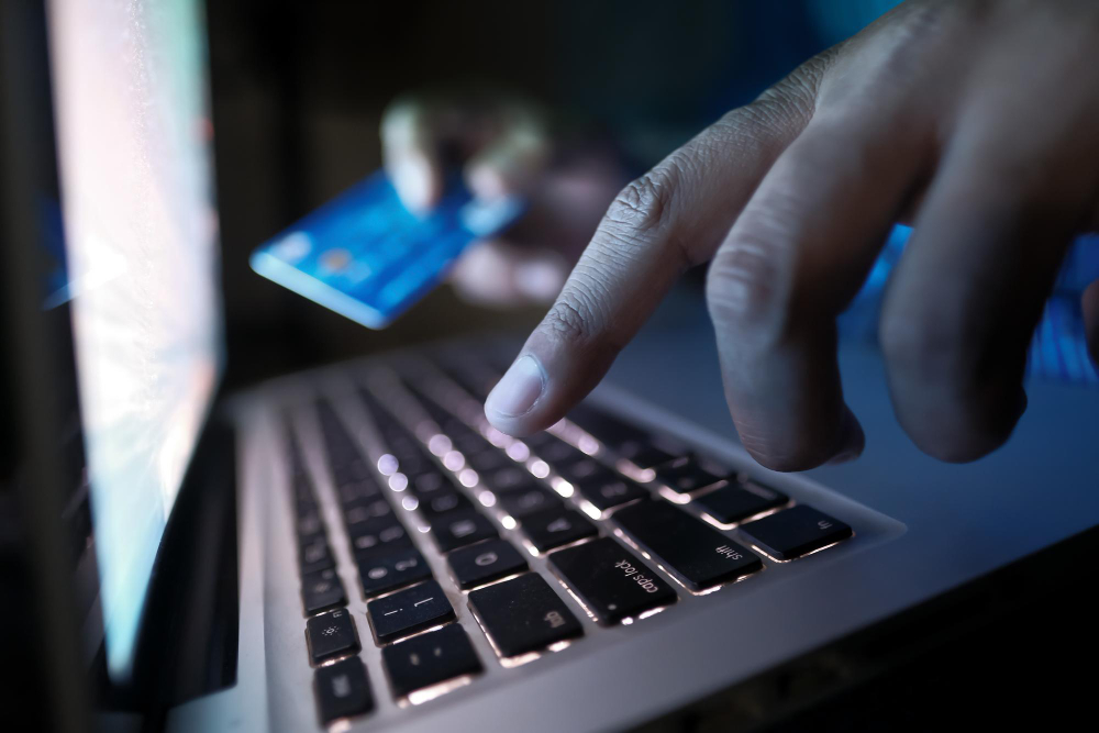 truffe online cosa fare e a chi rivolgersi